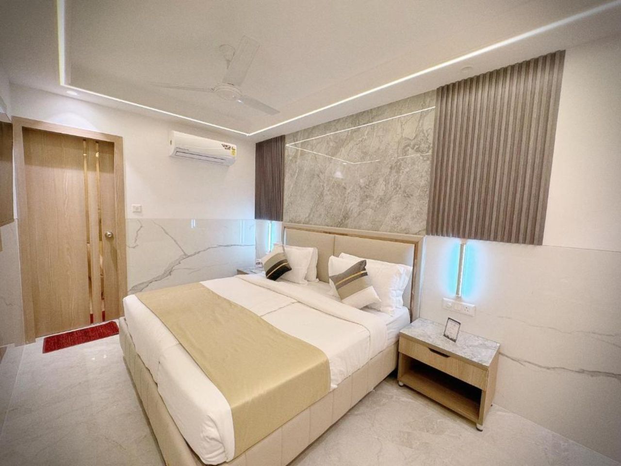 Dahabi Era - Delhi Airport in Delhi