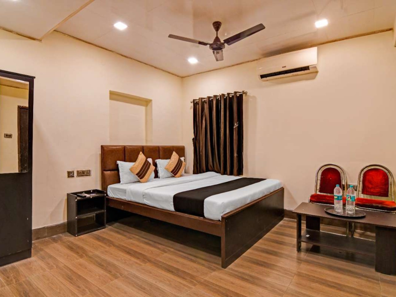 Lucky Home Stay in Kolkata