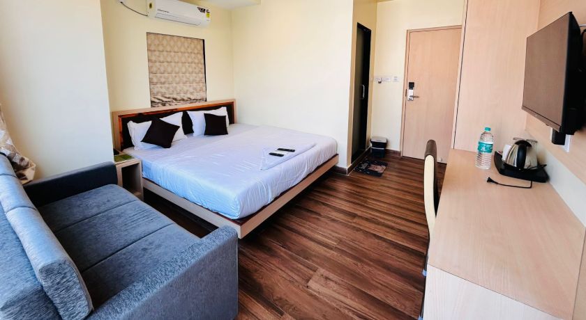 Golden Square in Kolkata