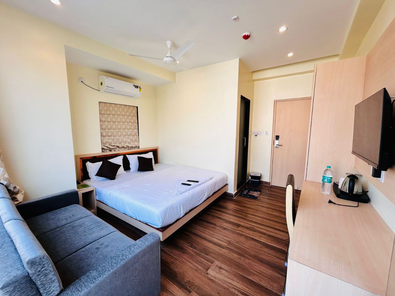 Golden Square in Kolkata