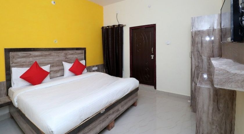 Hotel Raas Ramayana in Lucknow