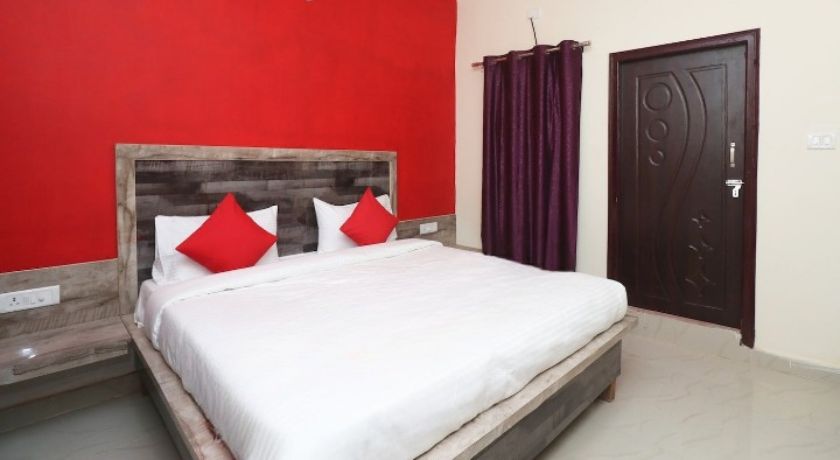 Hotel Raas Ramayana in Lucknow