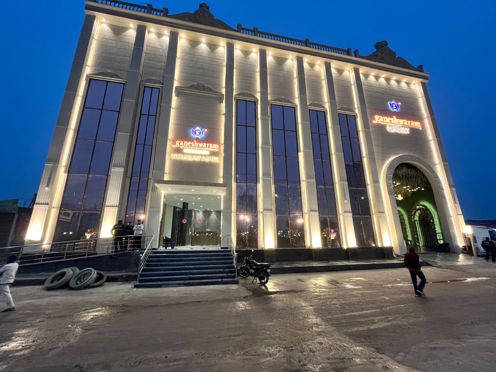 Ganeshwaram Hotel in Noida