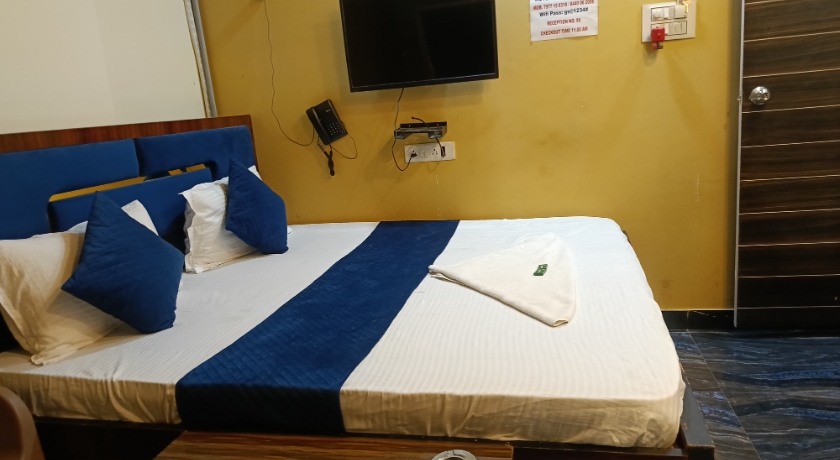 Hotel Golden Plaza in Navi Mumbai