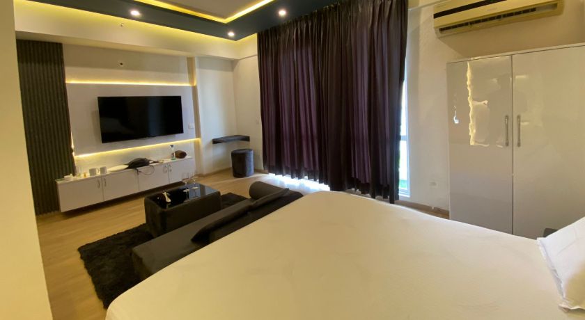 The Comfort Stay- DLF MyPad in Lucknow