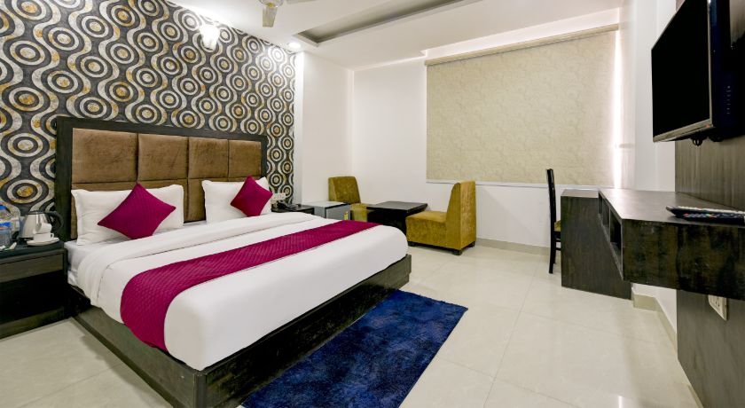 Hotel Belwood in Delhi