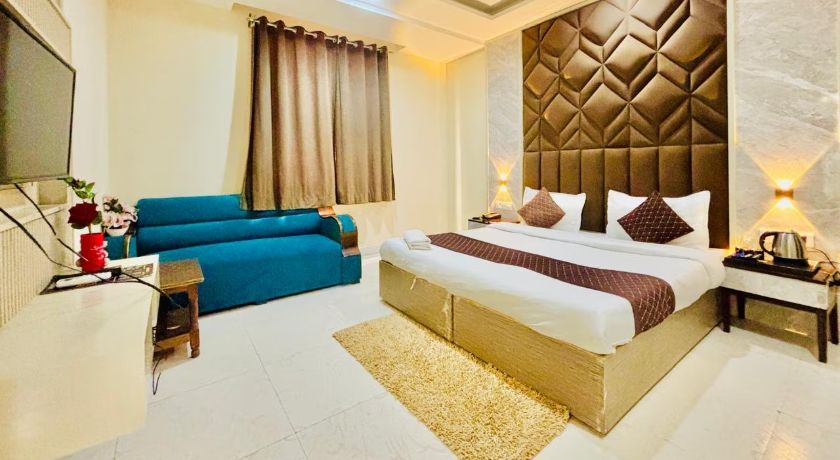 Hotel Luxury Villa in Delhi