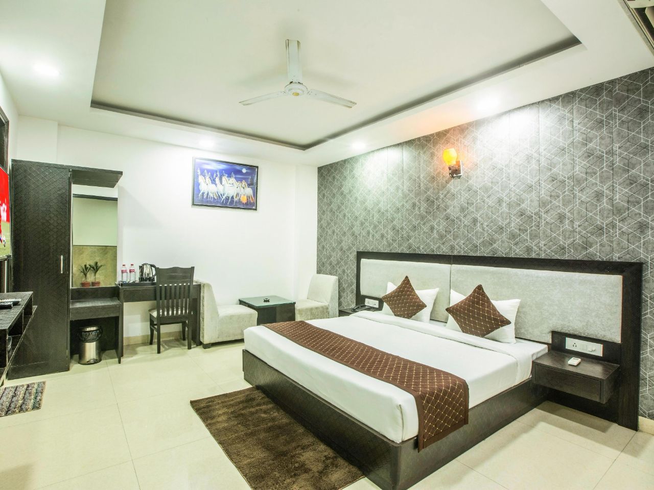 Hotel Olive Aero Suites in Delhi