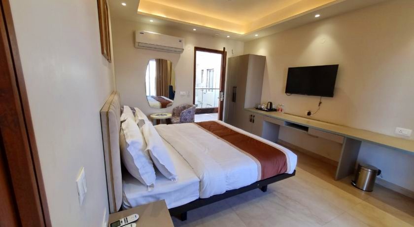 Hotel Aadat in Gurgaon