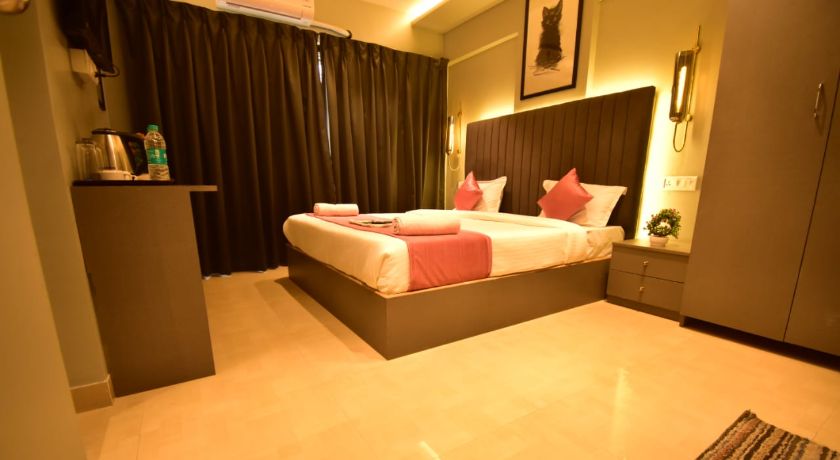 Dhanvantari Luxury Hotel in Mumbai
