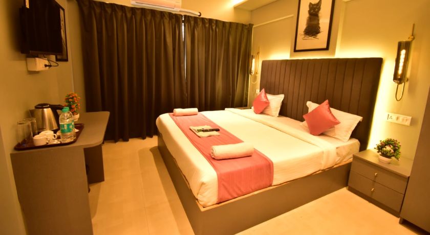 Dhanvantari Luxury Hotel in Mumbai