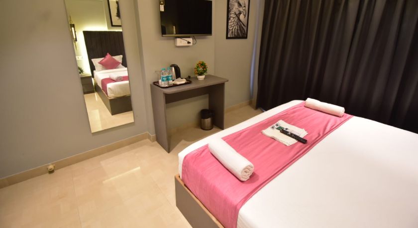 Dhanvantari Luxury Hotel in Mumbai