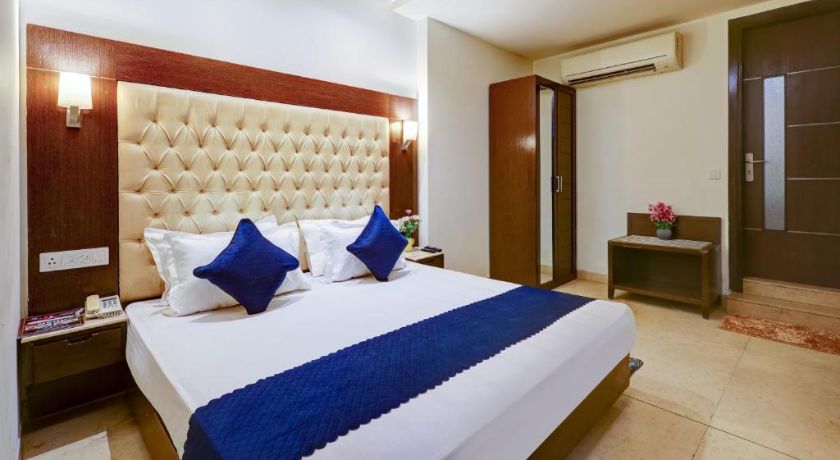 Hotel Metropolis Tourist in Delhi