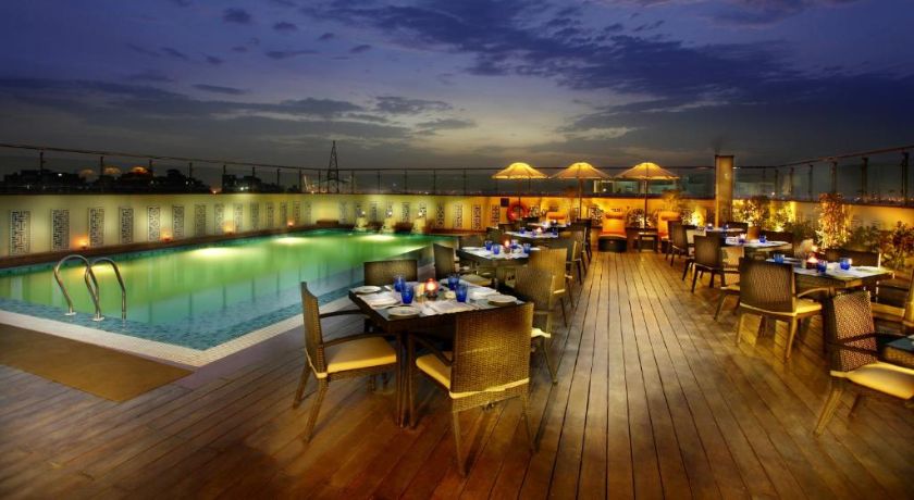 Mahagun Sarovar Portico Suites in Ghaziabad