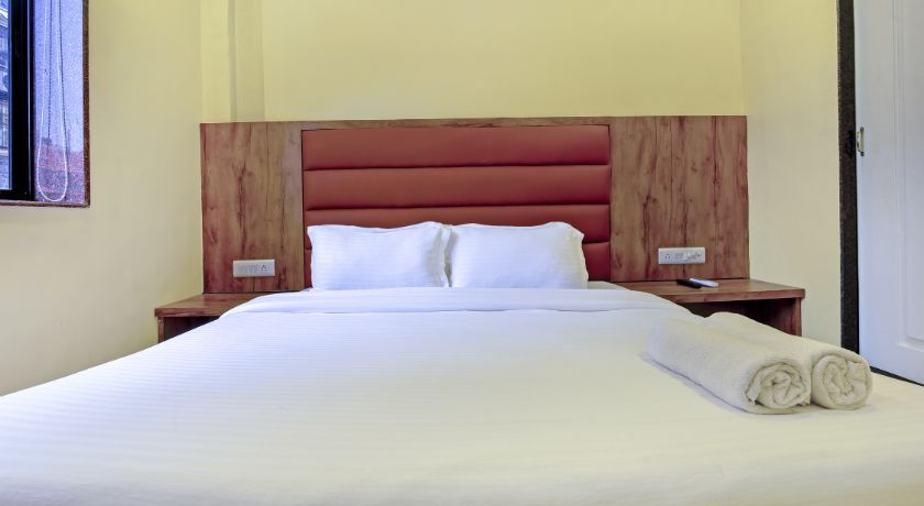 Hotel Deluxe in Mumbai