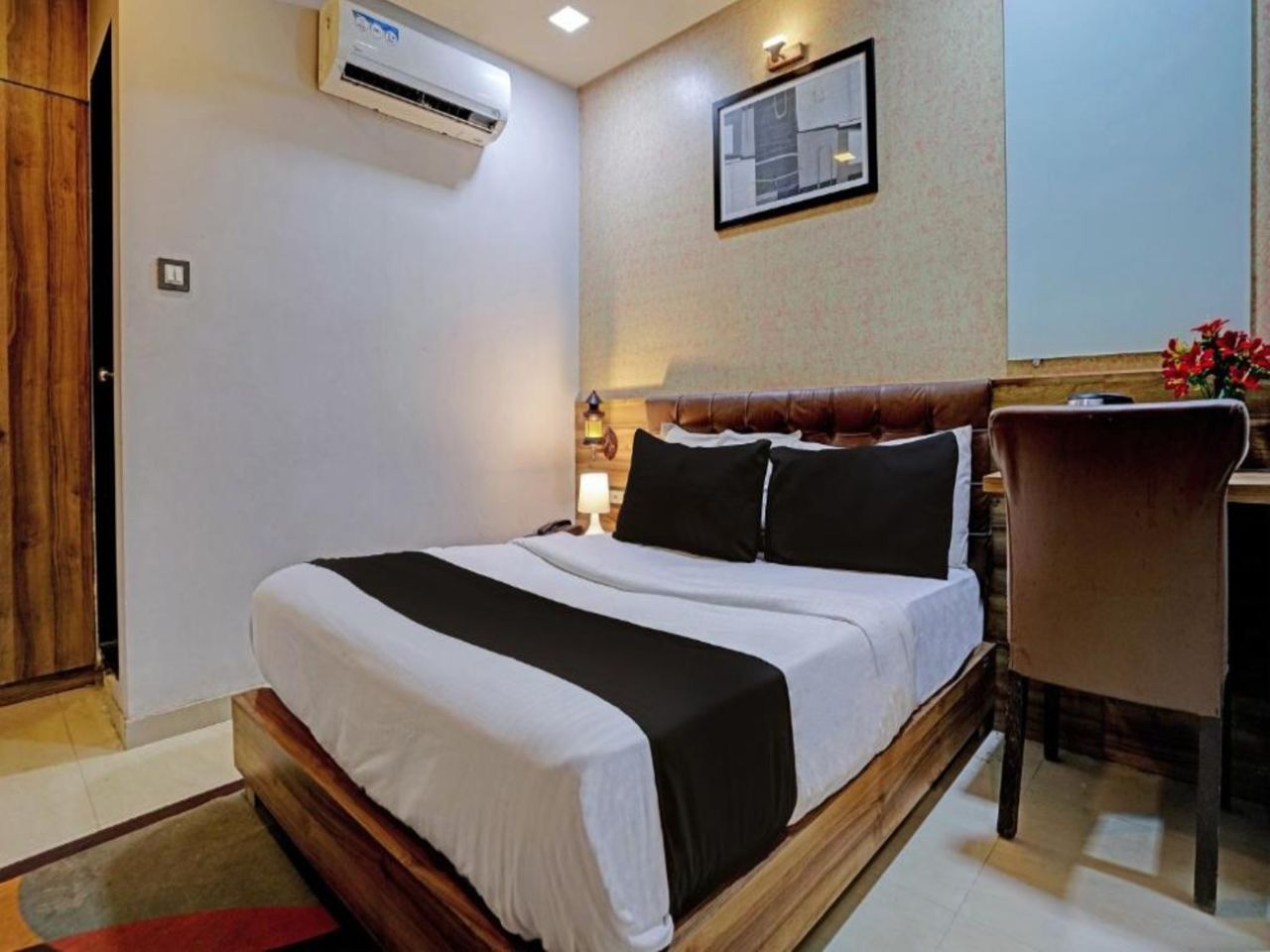 Hotel Blue Inn Residency in Mumbai