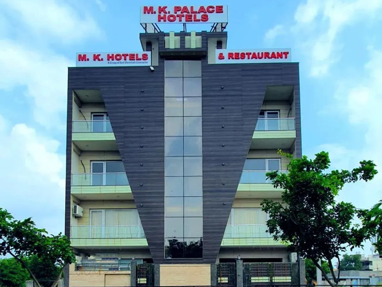 MK Hotels in Noida