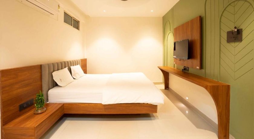 Majestic Inn in Pune