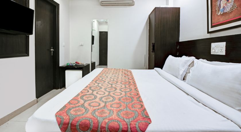 Hotel Amby Inn in Delhi