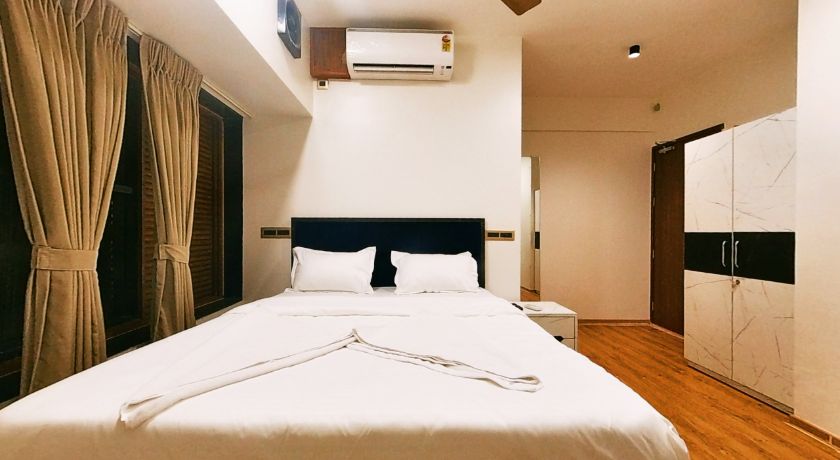 4 Points Lodging And Boarding in Pune