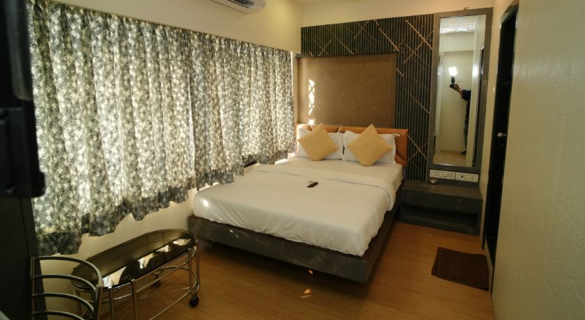 Hotel Abraj Inn in Mumbai
