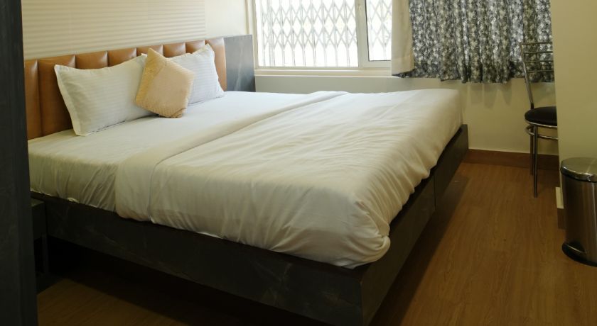 Hotel Abraj Inn in Mumbai