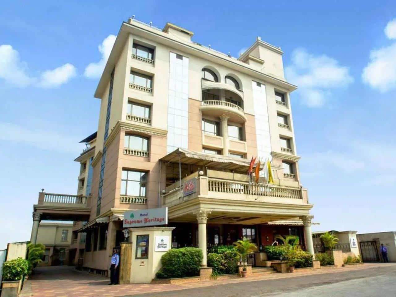 Hotel Supreme Heritage in Navi Mumbai