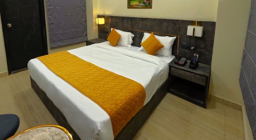 ShriGo Hotel Banaras in Varanasi
