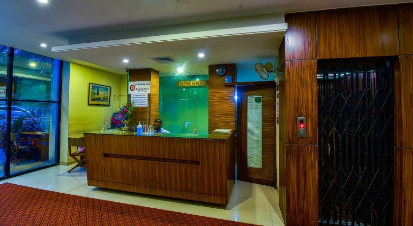 Hotel Pearl Kolhapur in Kolhapur