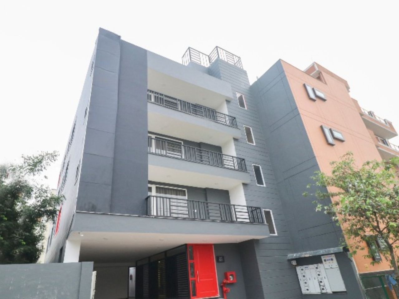 Hotel Townhouse in Noida