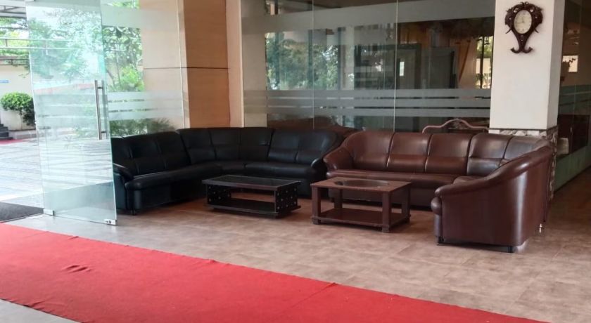 Hotel Swamiraj Executive in Indapur