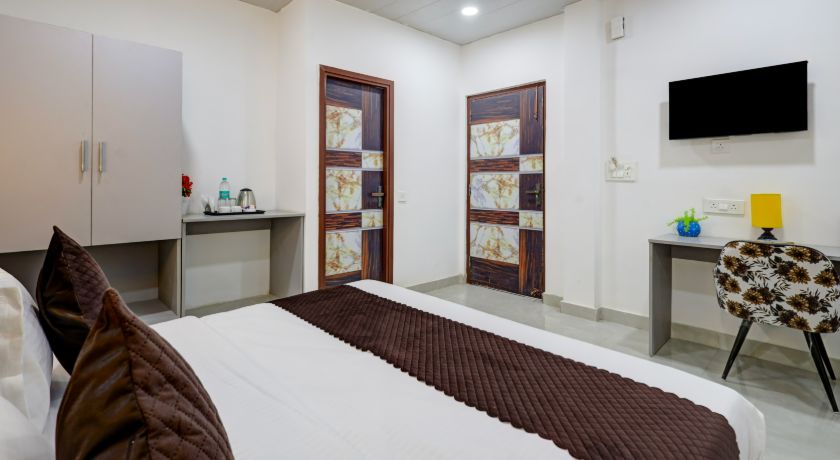 Hotel Warm Welcome Inn Noida in Noida