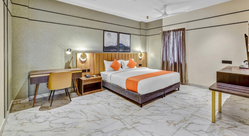 Blossoms Hotel in Chennai