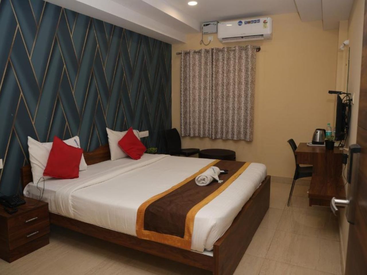 Hotel Virat Inn in Bangalore