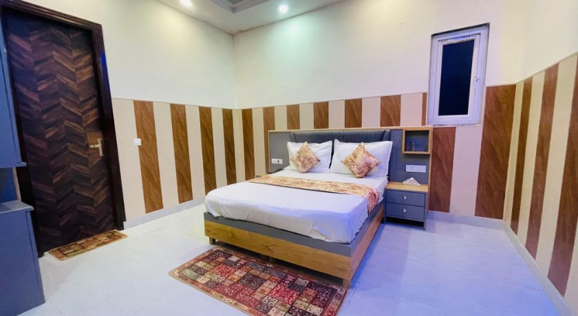 Hotel Royal Palace in Delhi