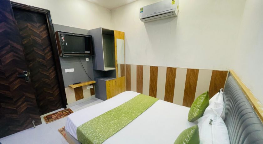 Hotel Royal Palace in Delhi