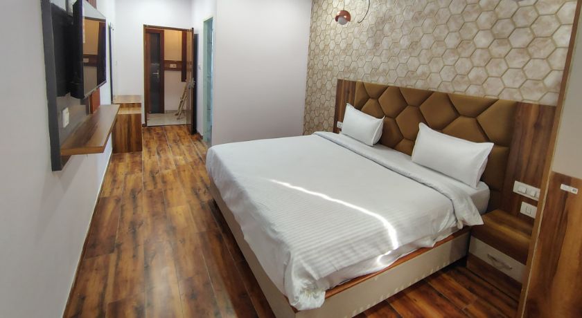 Hotel Strawberry in Chandigarh