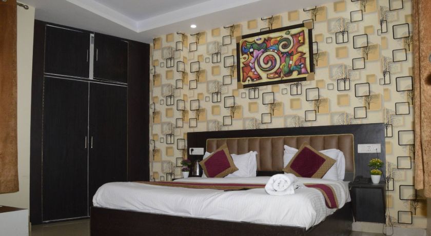 Hotel Evergreen Stay in Delhi