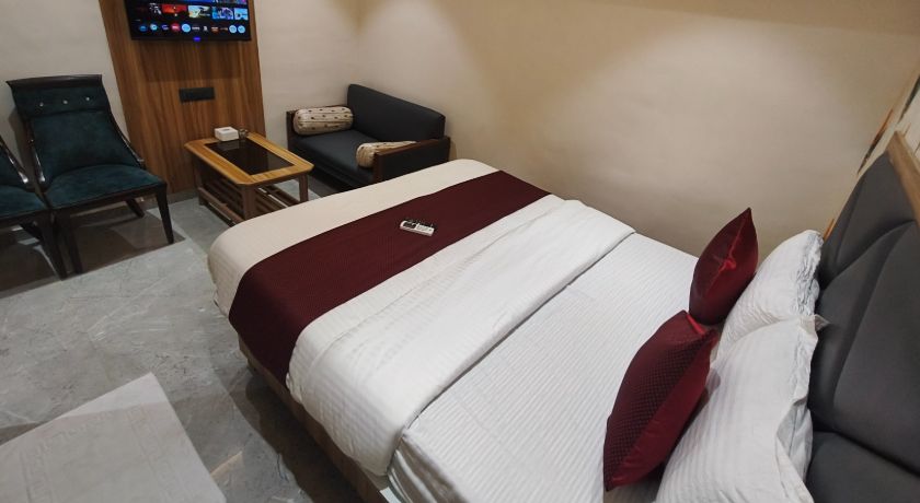 Hotel Golden Tree in Mumbai