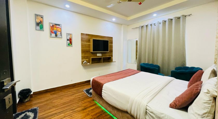 Hotel Royal Palace in Delhi