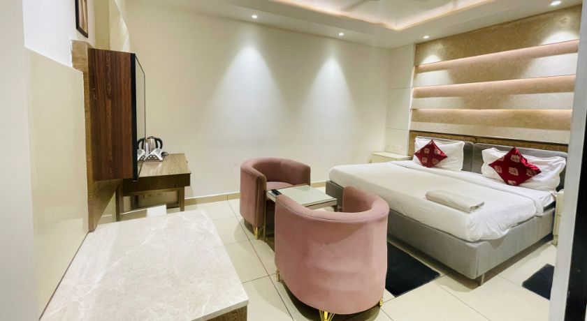 Hotel Dev Palace in Delhi