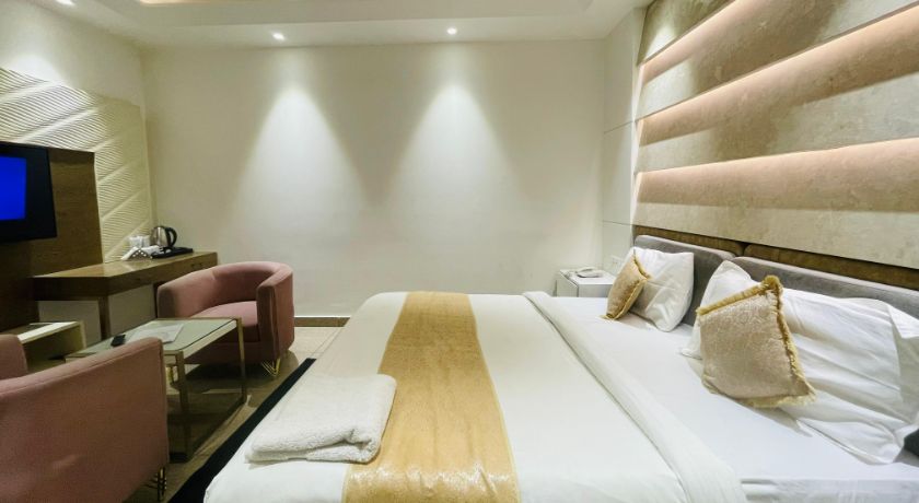 Hotel Dev Palace in Delhi