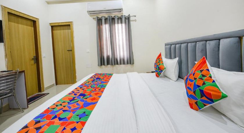 Palm Paradise in Noida