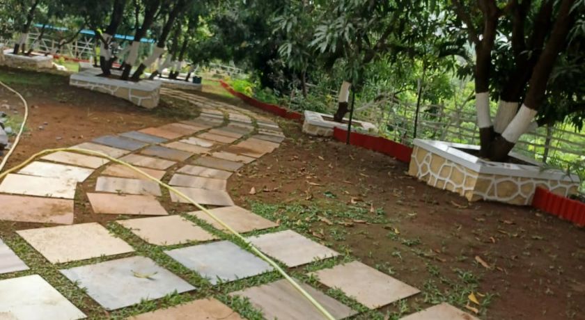 Giriraj Garden Resort in Alibag