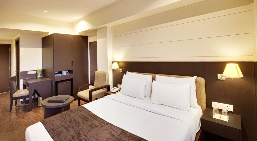 Whispering Palms Hotel in Jaipur