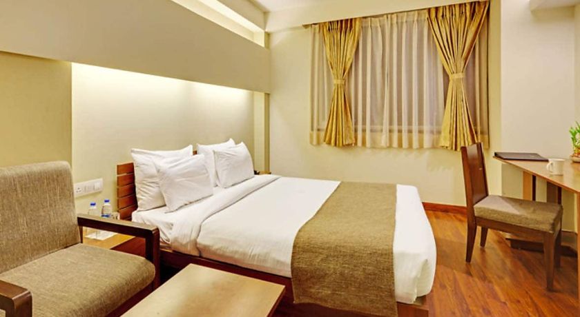 Whispering Palms Hotel in Jaipur