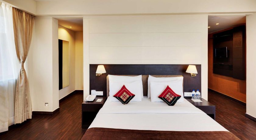 Whispering Palms Hotel in Jaipur