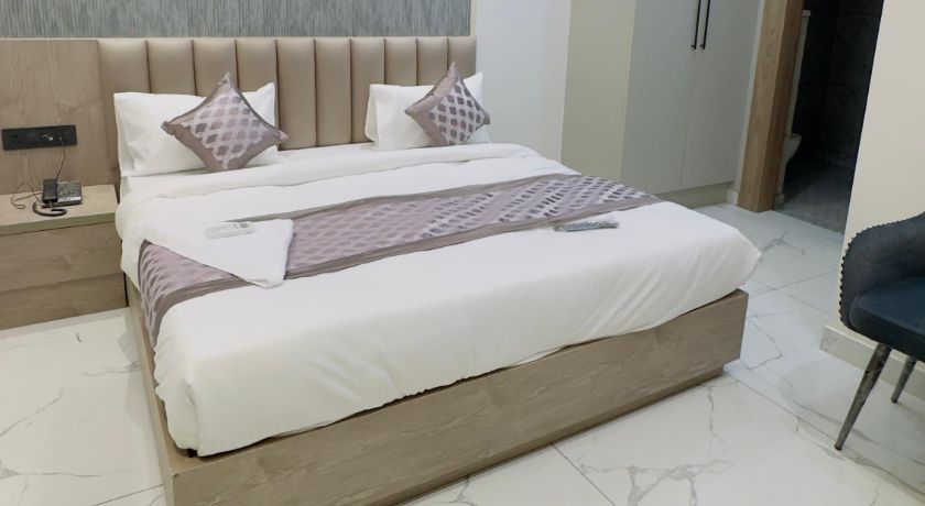 Hotel 7 Star in Delhi