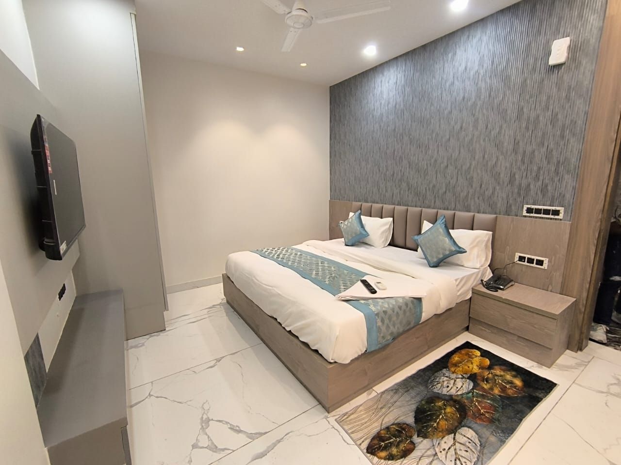 Hotel 7 Star in Delhi