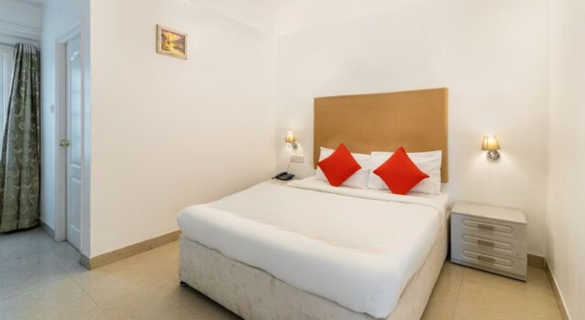 Hotel Fiesta Grand in Bangalore